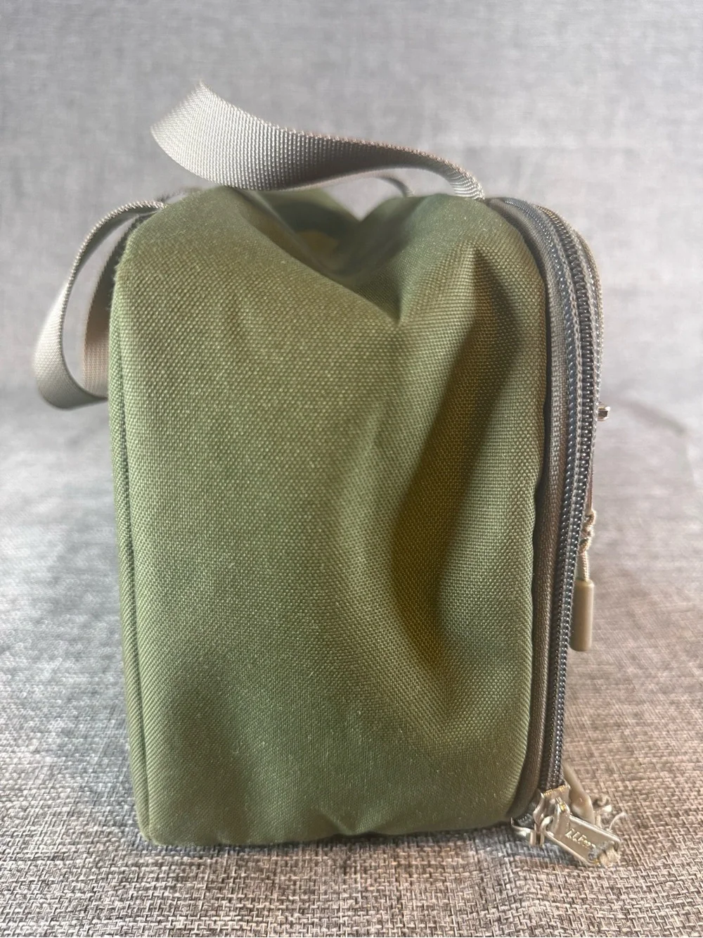 L.L. Bean Green Graphic Lunch Bag